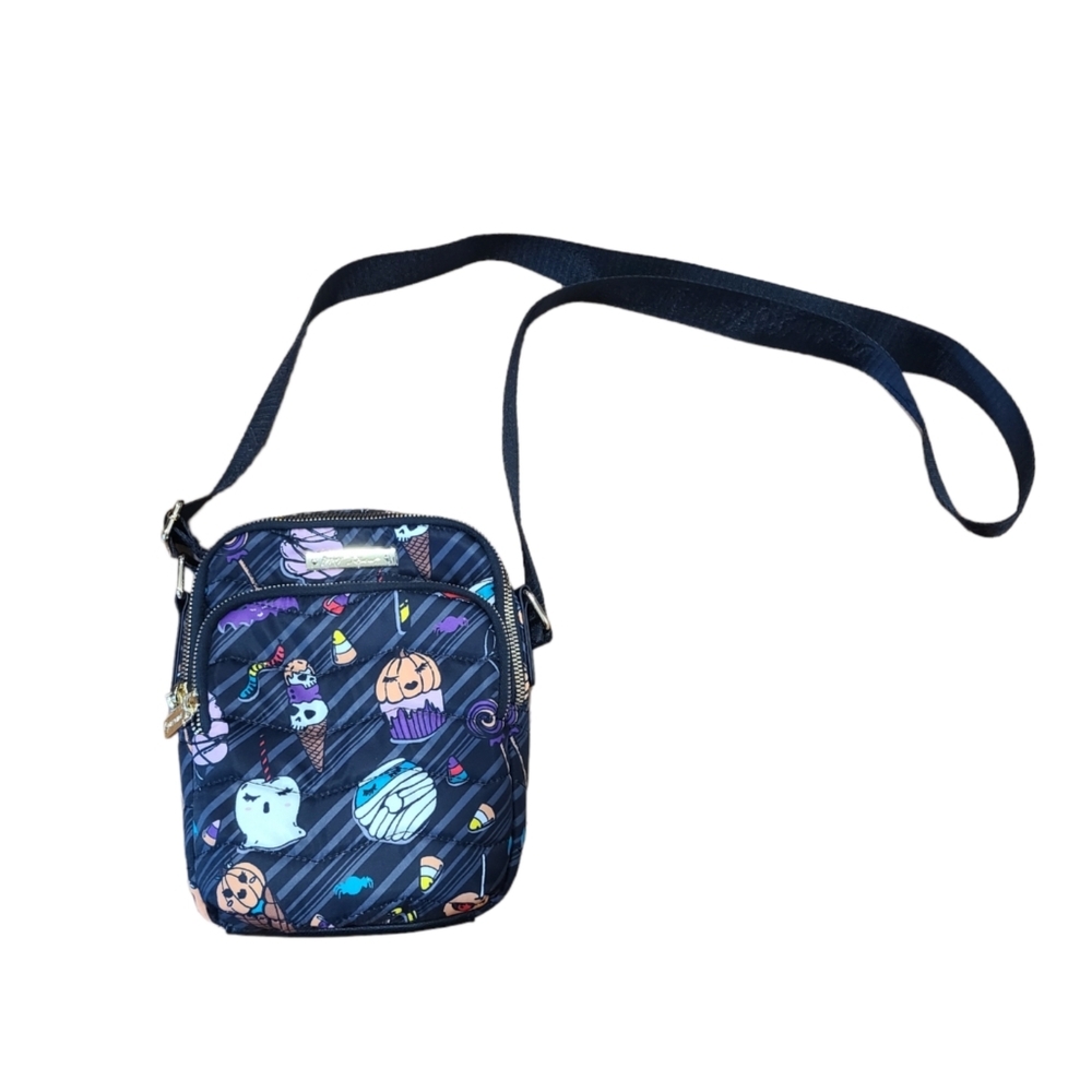 🍩🧁👻 Betsey Johnson Quilted Halloween Sweets Print Crossbody  👻🧁🍩